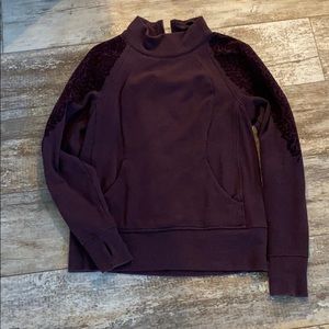 Lululemon pullover